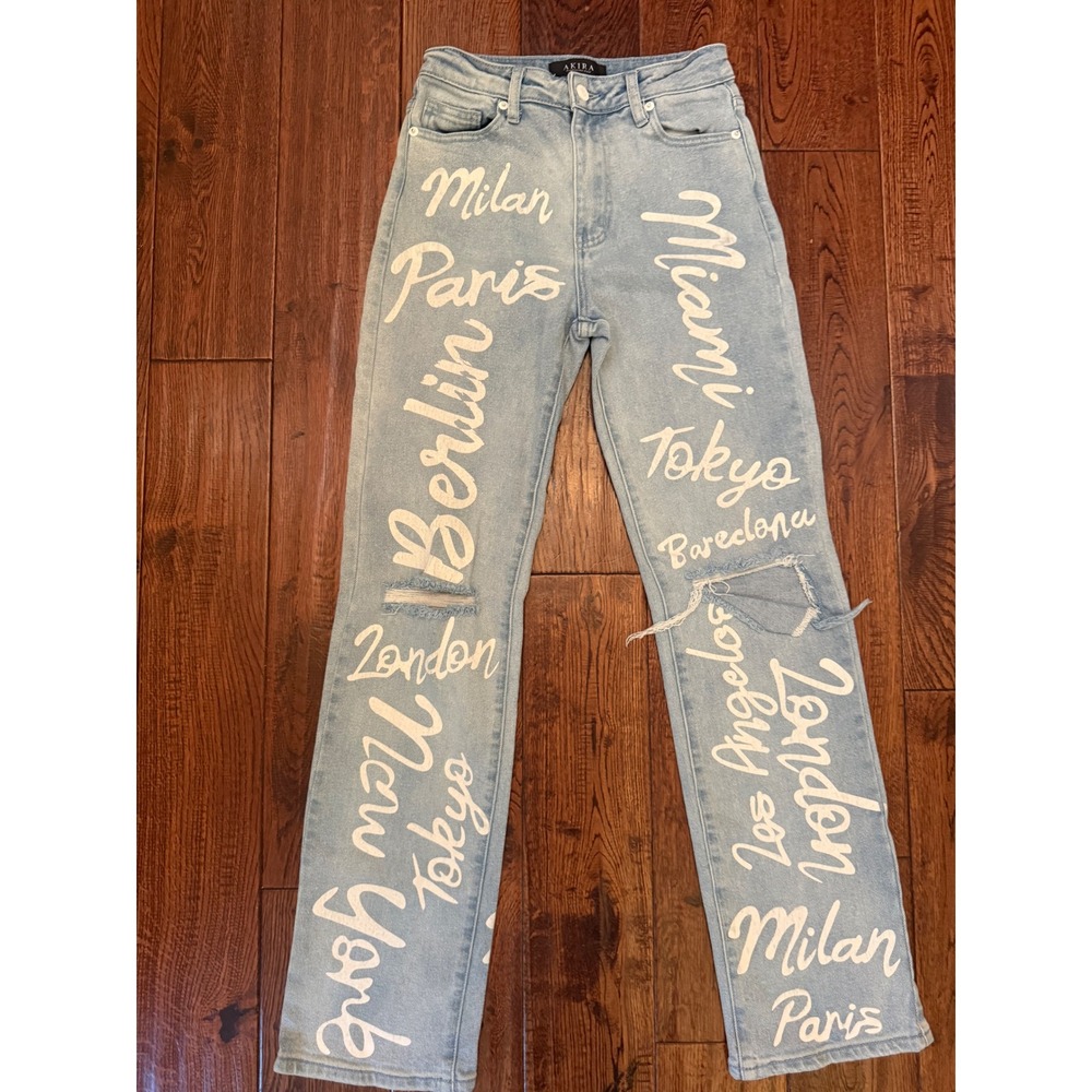 AKIRA Graphic City Print Jeans Size 1/24 Light Distressed Wide Straight Denim